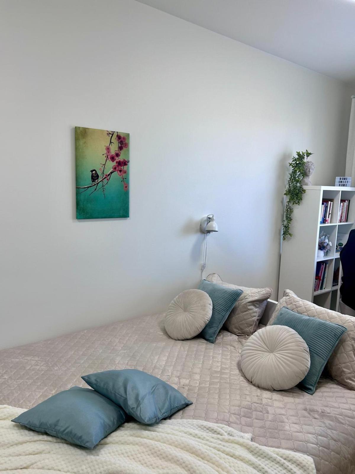 Stella'S Apartment - City Center - Free Secure Parking - Big Sun Terrace - Air Conditioning - Wifi - Tram To The Tallinn Bus Station And Old Town Екстериор снимка