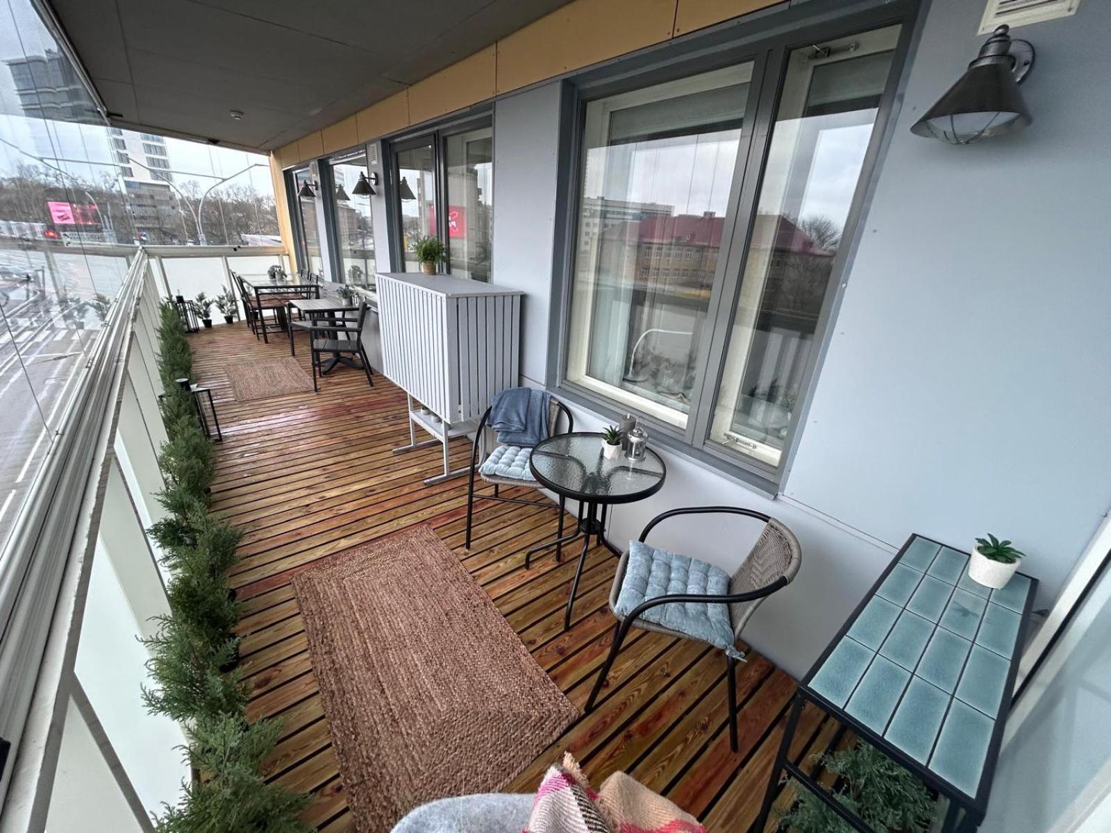 Stella'S Apartment - City Center - Free Secure Parking - Big Sun Terrace - Air Conditioning - Wifi - Tram To The Tallinn Bus Station And Old Town Екстериор снимка