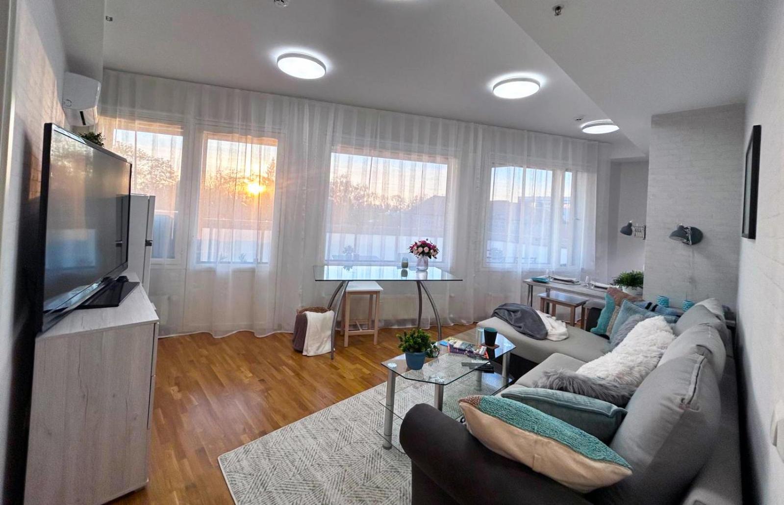 Stella'S Apartment - City Center - Free Secure Parking - Big Sun Terrace - Air Conditioning - Wifi - Tram To The Tallinn Bus Station And Old Town Екстериор снимка