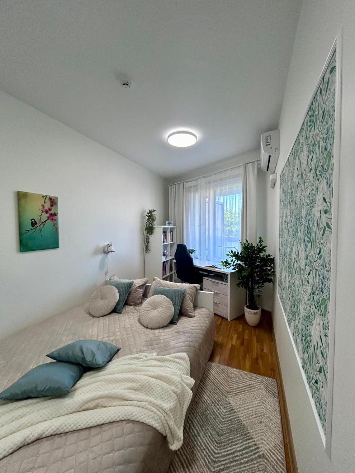 Stella'S Apartment - City Center - Free Secure Parking - Big Sun Terrace - Air Conditioning - Wifi - Tram To The Tallinn Bus Station And Old Town Екстериор снимка