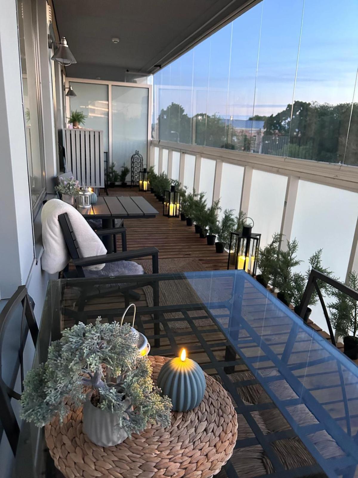Stella'S Apartment - City Center - Free Secure Parking - Big Sun Terrace - Air Conditioning - Wifi - Tram To The Tallinn Bus Station And Old Town Екстериор снимка